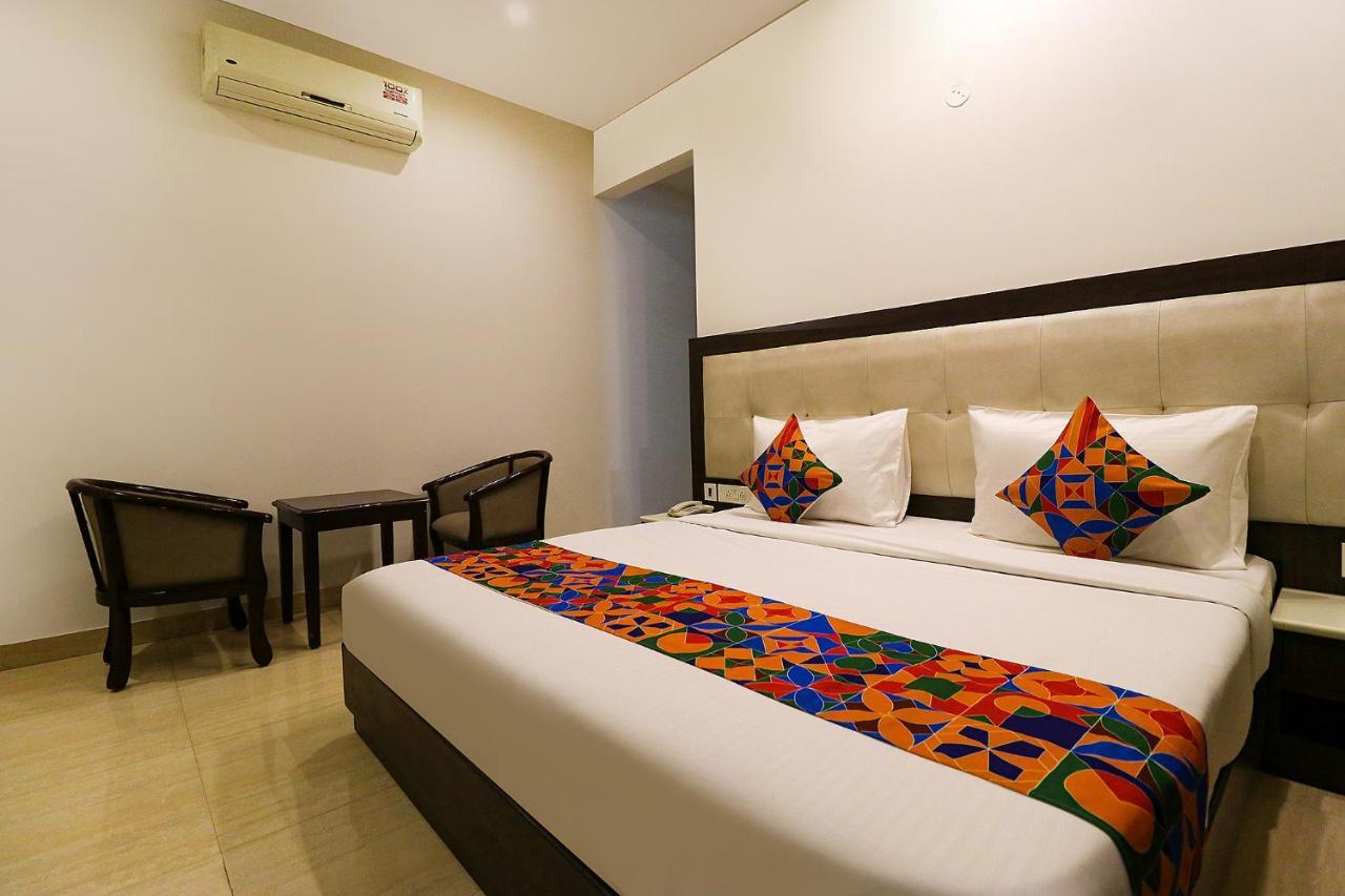 Fabhotel Oyster Villa Gurgaon Exteriör bild