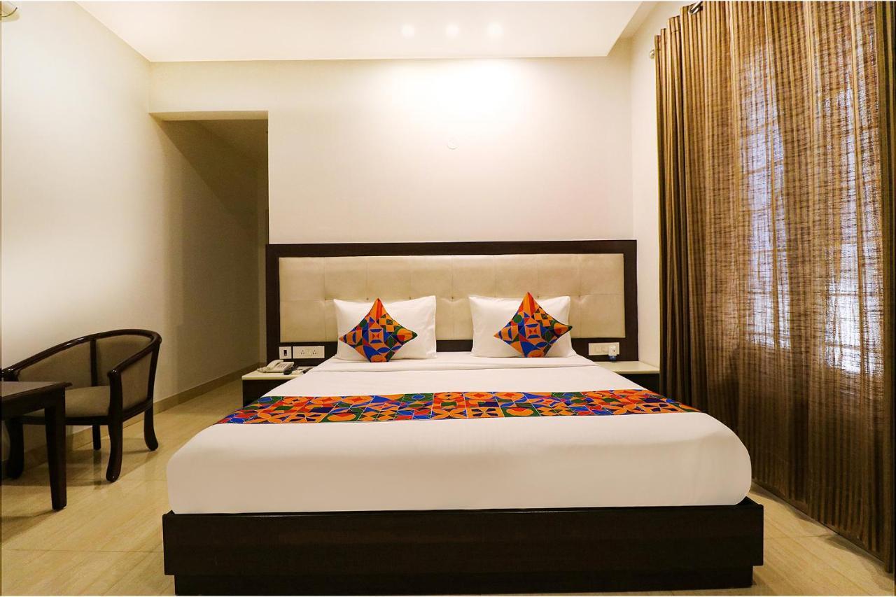Fabhotel Oyster Villa Gurgaon Exteriör bild